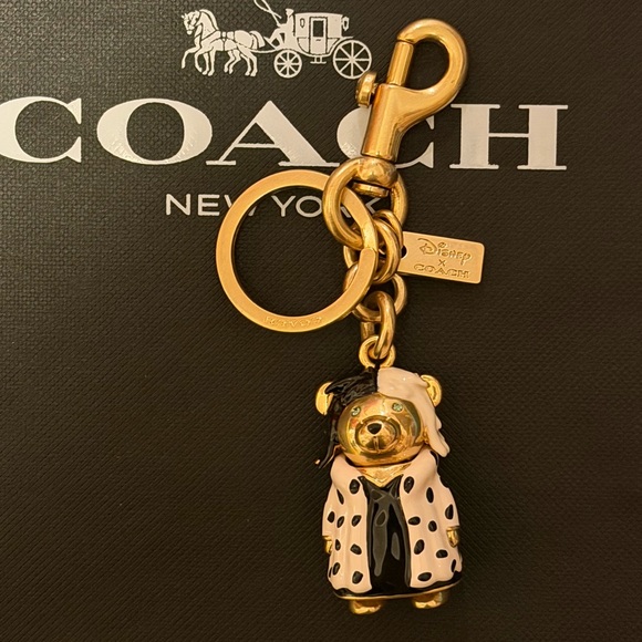 Coach x Disney Cruella Bear Bag Charm / Keychain, brand new! - Picture 2 of 6